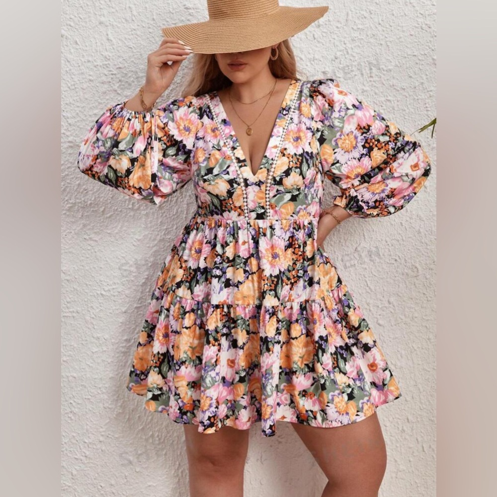 Floral dress with ruffle
